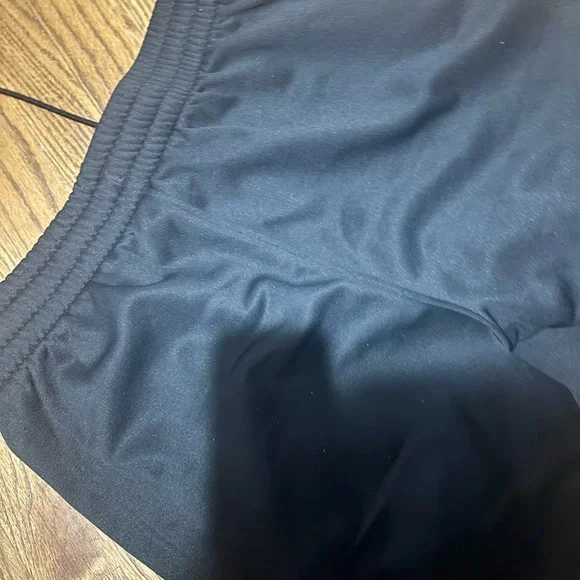 Mens Under Armour Black Pants Joggers Size XL ColdGear Loose Sweatpants - Picture 4 of 5